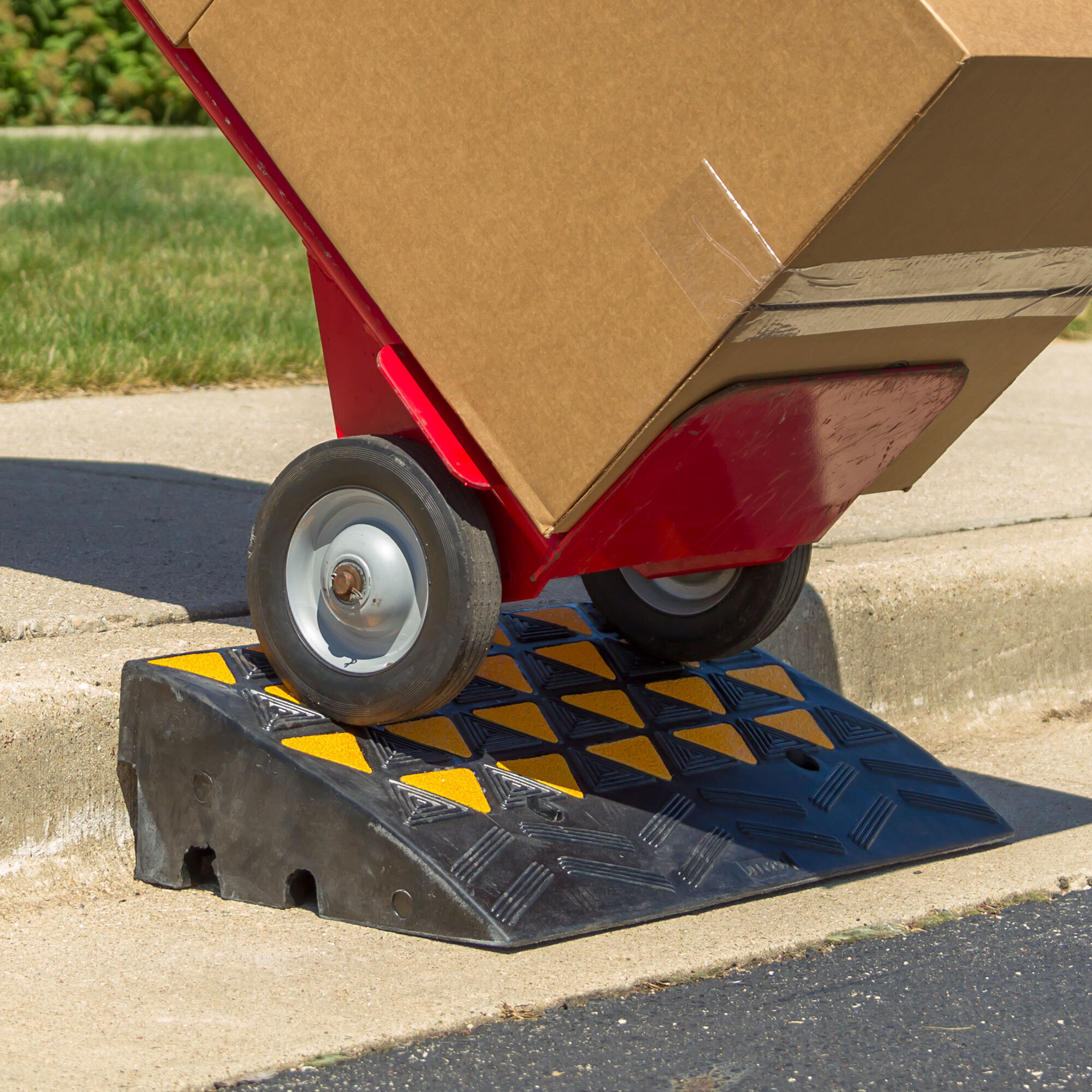 Guardian, Reflective Curb Ramp - 14.12in. L x 23.5in. W x 5.9in. H, Max. Ramp Length 14 in, Surface Width 23.5 in, Total Capacity 60000 lb, Model# KR36R